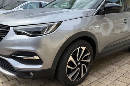 Opel Grandland (X) 93.600 km 14.900 &euro; Langenneufnach bei Augsburg 86863