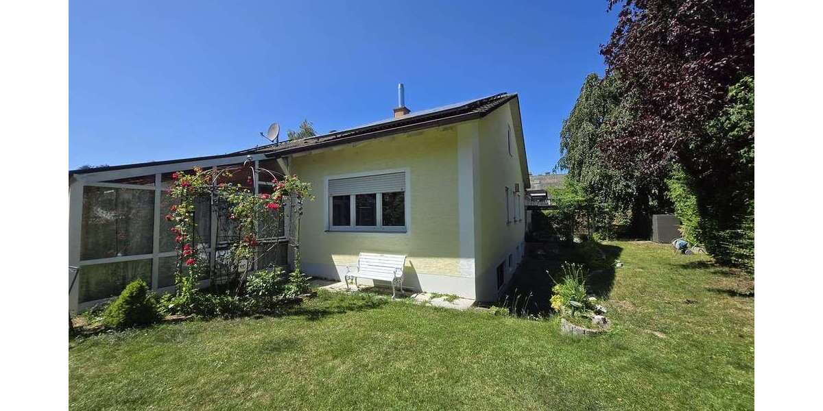 Einfamilienhaus Untermeitingen - 10 Zimmer, 253 m&sup2;, 869.000&euro; | Angebot:25126023