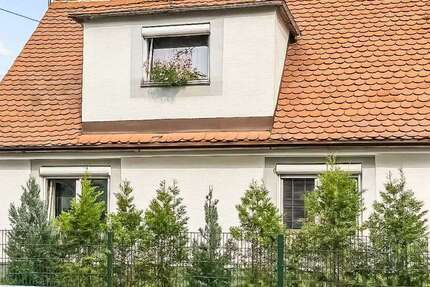 Haus zum Kaufen in Augsburg 374.000 € 49.34 m² 5 zimmer