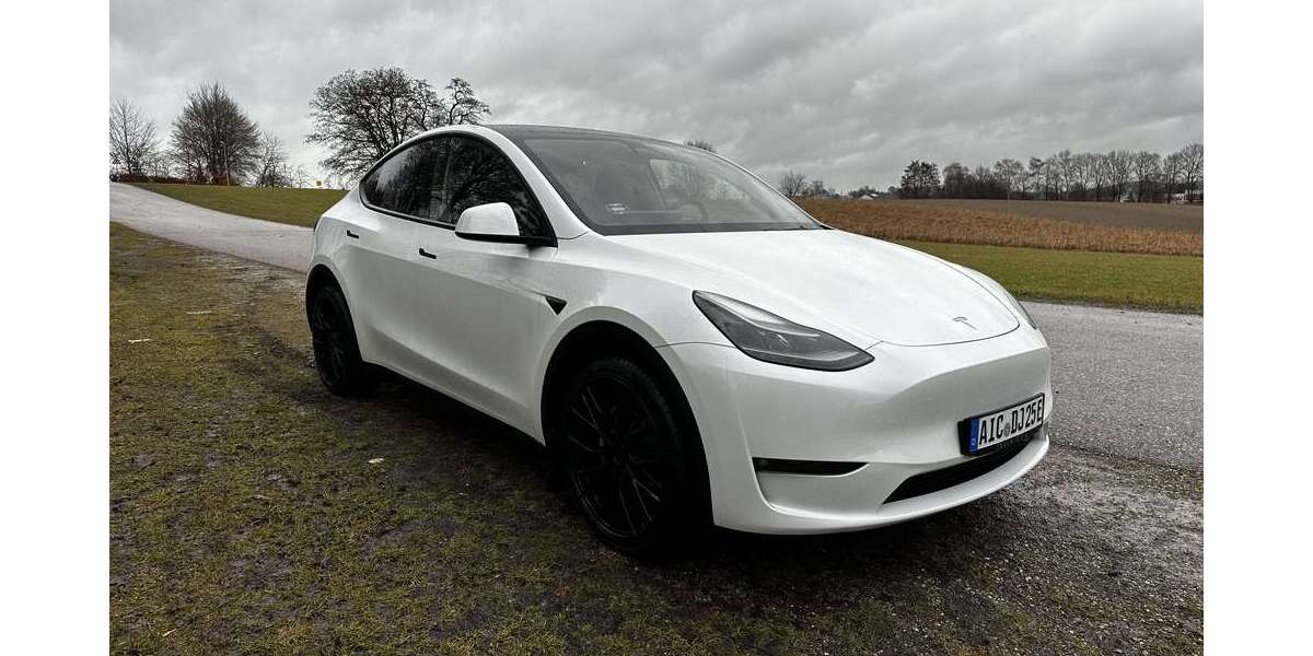 Tesla Model Y 49.581 km 36.900 &euro; Aindling 86447