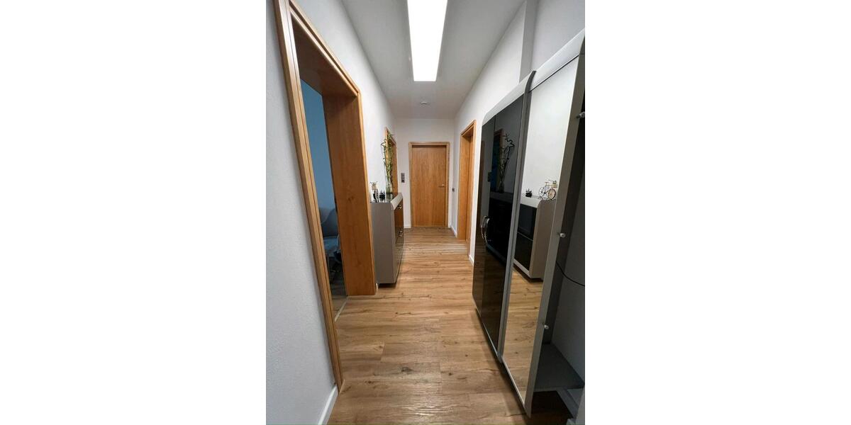 Erdgeschoßwohnung Neusäß - 3 Zimmer, 73 m&sup2;, 299.000&euro; | Angebot:23122393