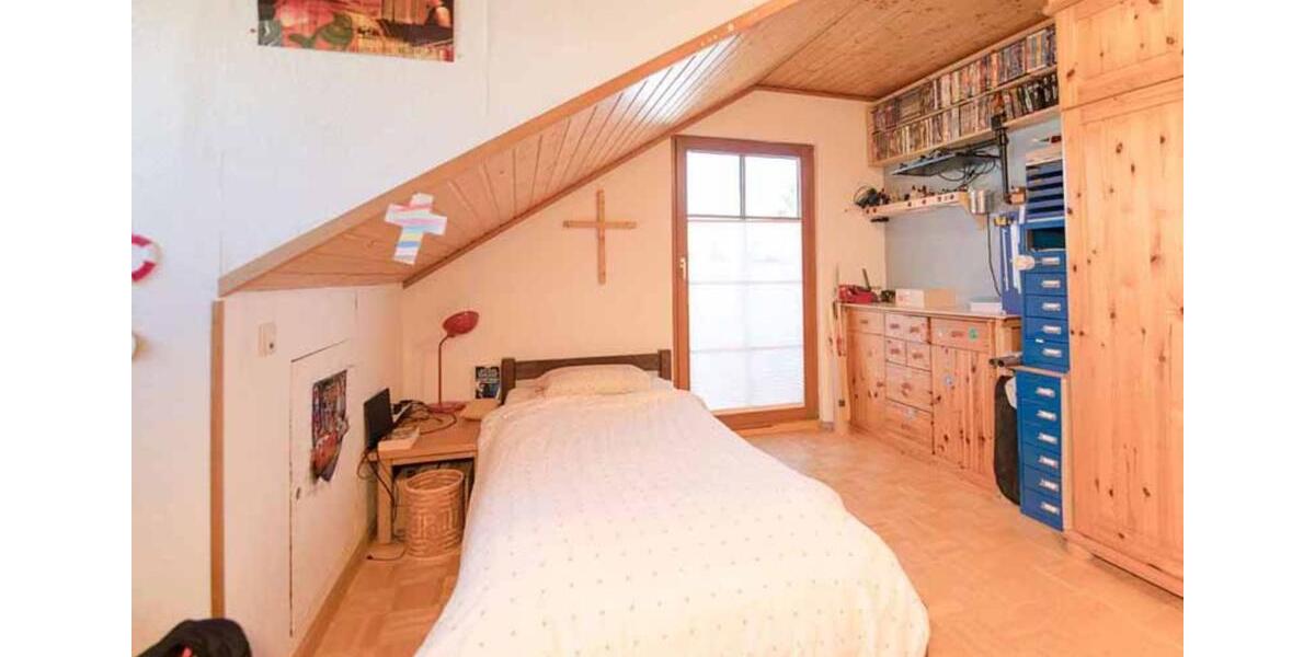 Dachgeschoßwohnung Diedorf - 4 Zimmer, 92 m&sup2;, 335.000&euro; | Angebot:24099664