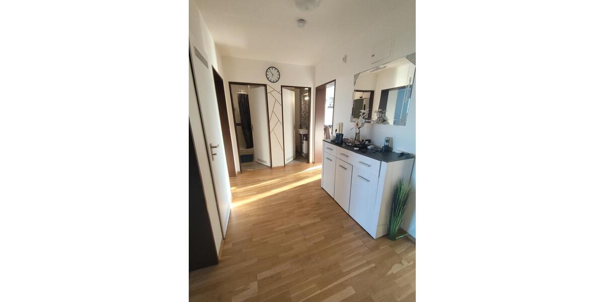 Etagenwohnung Königsbrunn - 3 Zimmer, 73 m&sup2;, 309.000&euro; | Angebot:27096885