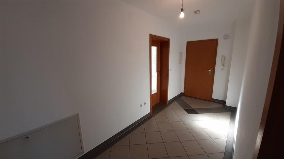 Dachgeschoßwohnung Aichach - 3 Zimmer, 67 m&sup2;, 320.000&euro; | Angebot:26931234