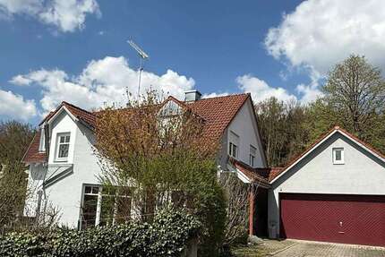 Haus Obergriesbach - 9 Zimmer, 250 m&sup2;, 850.000&euro; | Angebot:26472599