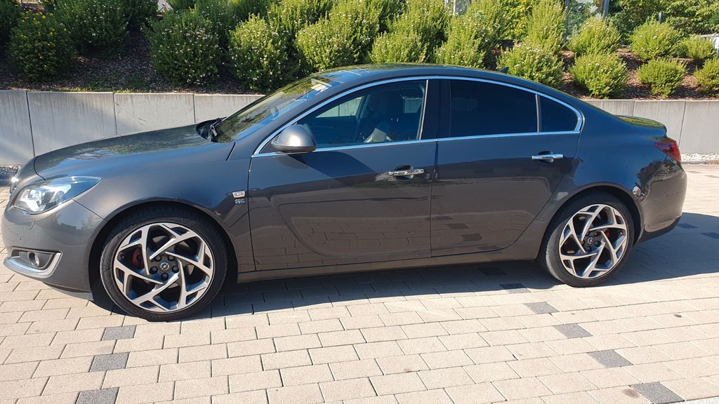 Opel Insignia 242.500 km 6.200 &euro; Langweid am Lech 86462