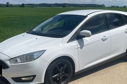 Ford Focus 120.000 km 5.400 &euro; Steindorf 82297