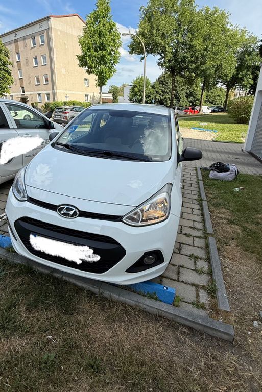 i10