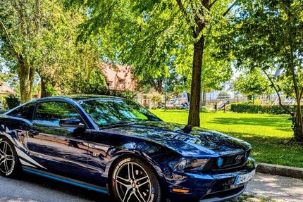 Ford Mustang 128.000 km 16.200 € Altomünster 85250