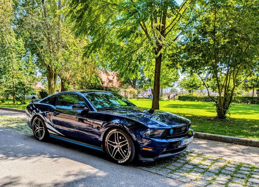 Ford Mustang 128.000 km 16.200 € Altomünster 85250