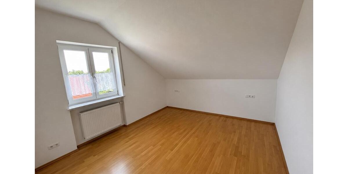 Dachgeschoßwohnung Gersthofen - 2 Zimmer, 48 m&sup2;, 329.000&euro; | Angebot:26845530