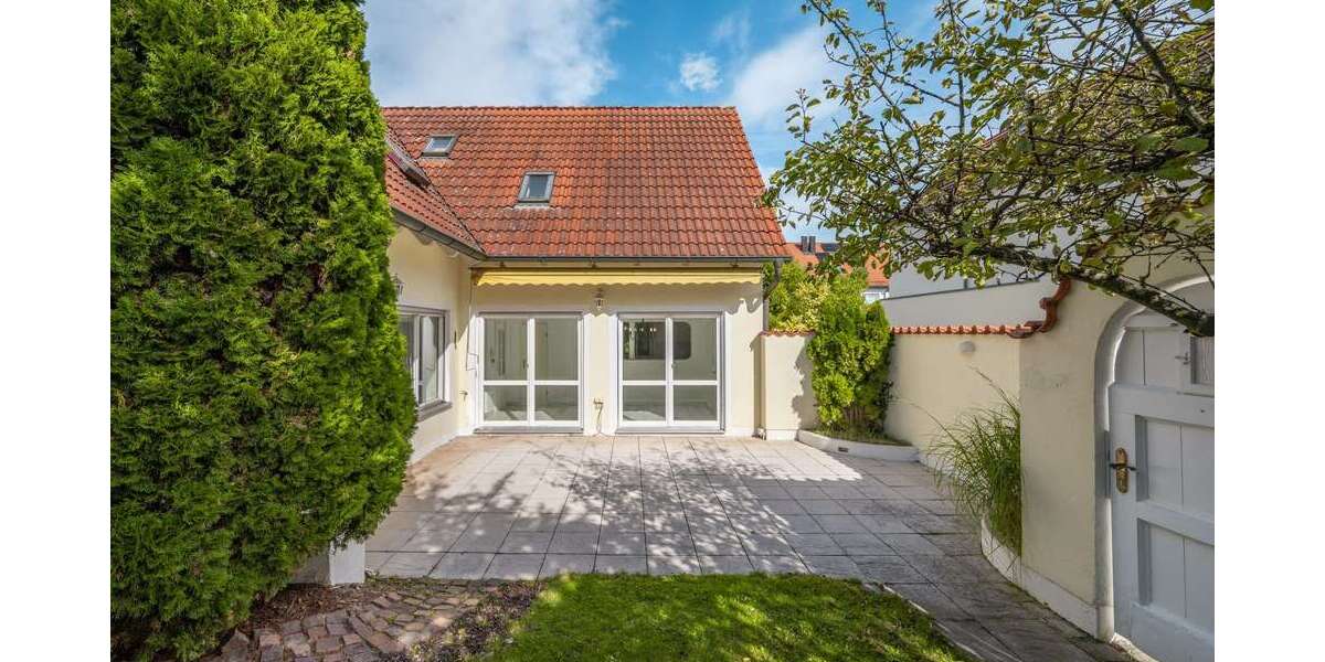 Haus zum Kaufen in Augsburg 699.000 € 155.29 m² 5 zimmer