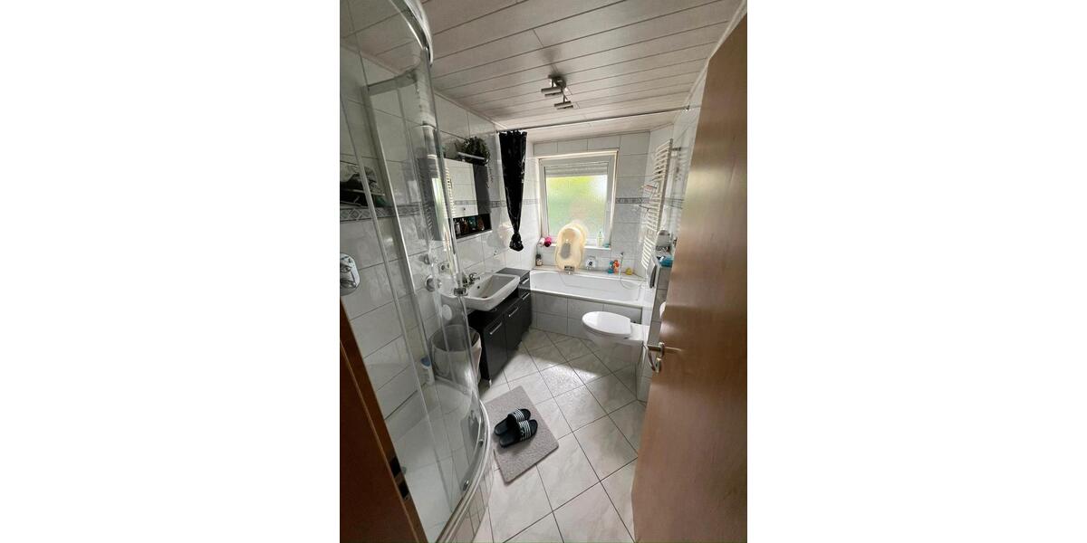 Erdgeschoßwohnung Neusäß - 3 Zimmer, 73 m&sup2;, 299.000&euro; | Angebot:23122393