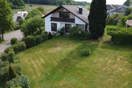 Haus Binswangen - 7 Zimmer, 217 m&sup2;, 525.000&euro; | Angebot:26639491