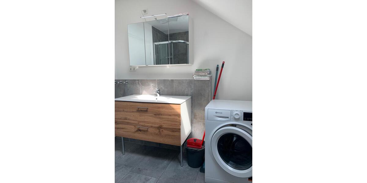 Dachgeschoßwohnung Pöttmes - 1 Zimmer, 50 m&sup2;, 450&euro; | Angebot:26585552