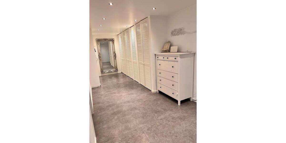 Etagenwohnung Langweid am Lech - 4 Zimmer, 96 m&sup2;, 490.000&euro; | Angebot:23457784