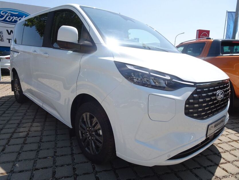 Ford Tourneo Custom 9.500 km 49.950 € Augsburg 86165