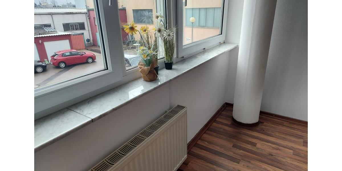 Hochparterre Königsbrunn - 3 Zimmer, 80 m&sup2;, 1.100&euro; | Angebot:25639203