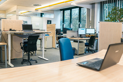 Fester Tisch im CoWorking - All-in-Miete