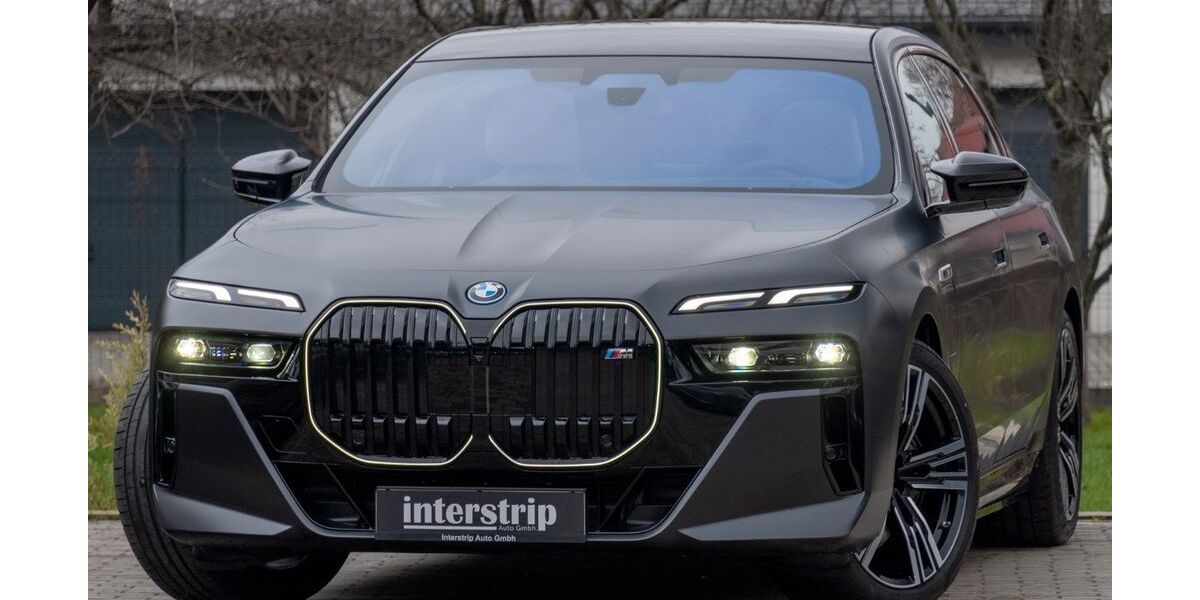 BMW M760 9.900 km 128.990 &euro; Langweid am Lech 86462