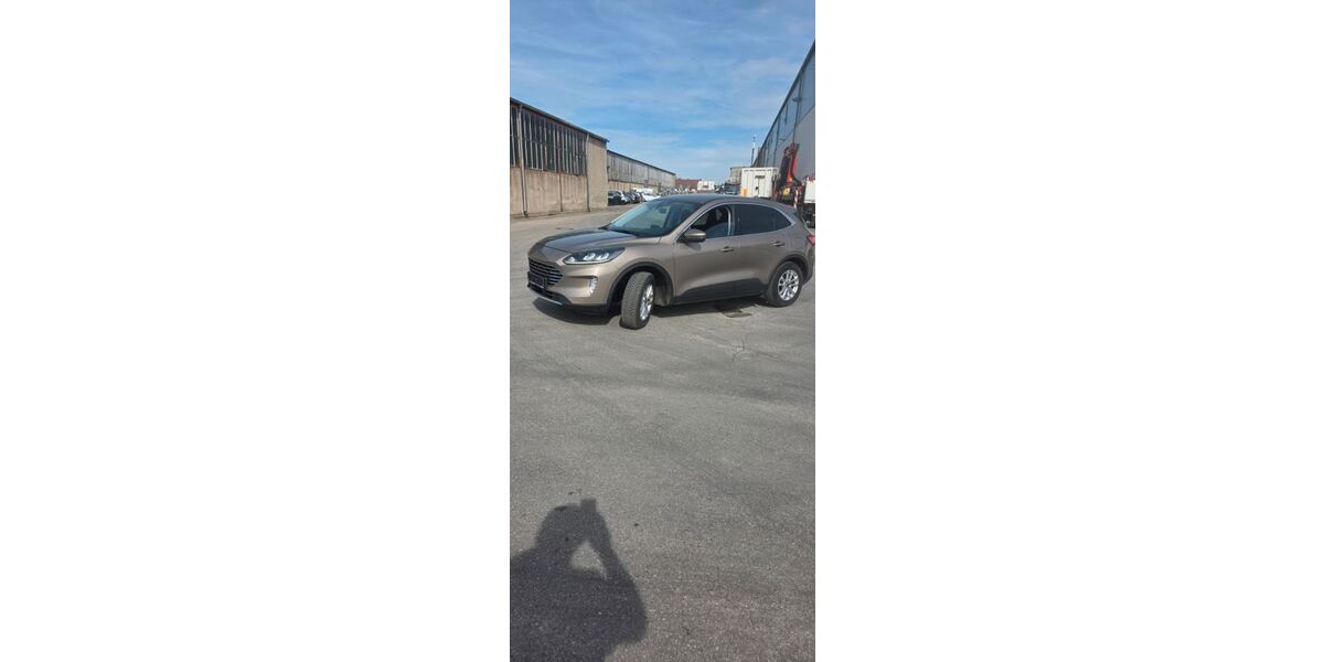 Ford Kuga 147.000 km 14.900 &euro; Augsburg 86161