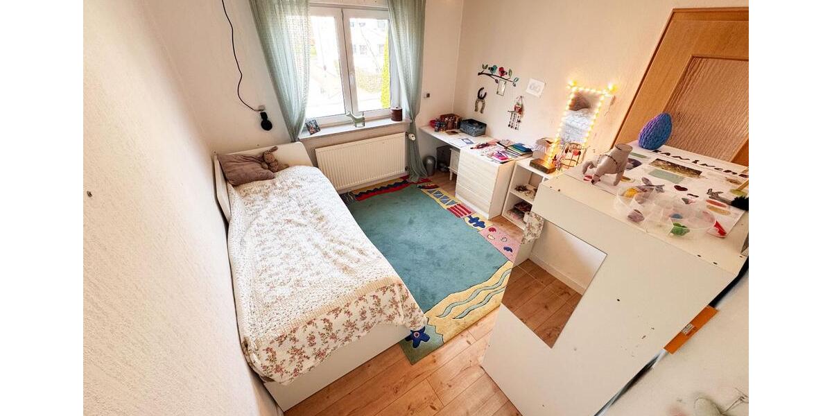 Reihenhaus Augsburg Lechhausen - 4 Zimmer, 94 m&sup2;, 440.000&euro; | Angebot:26764253