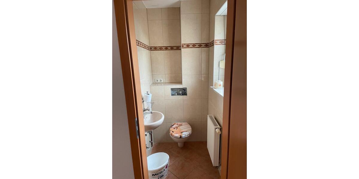 Etagenwohnung Rehling - 4 Zimmer, 145 m&sup2;, 2.250&euro; | Angebot:25497536