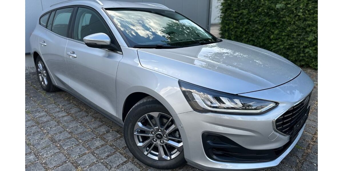 Ford Focus 49.000 km 15.990 &euro; Dinkelscherben 86424