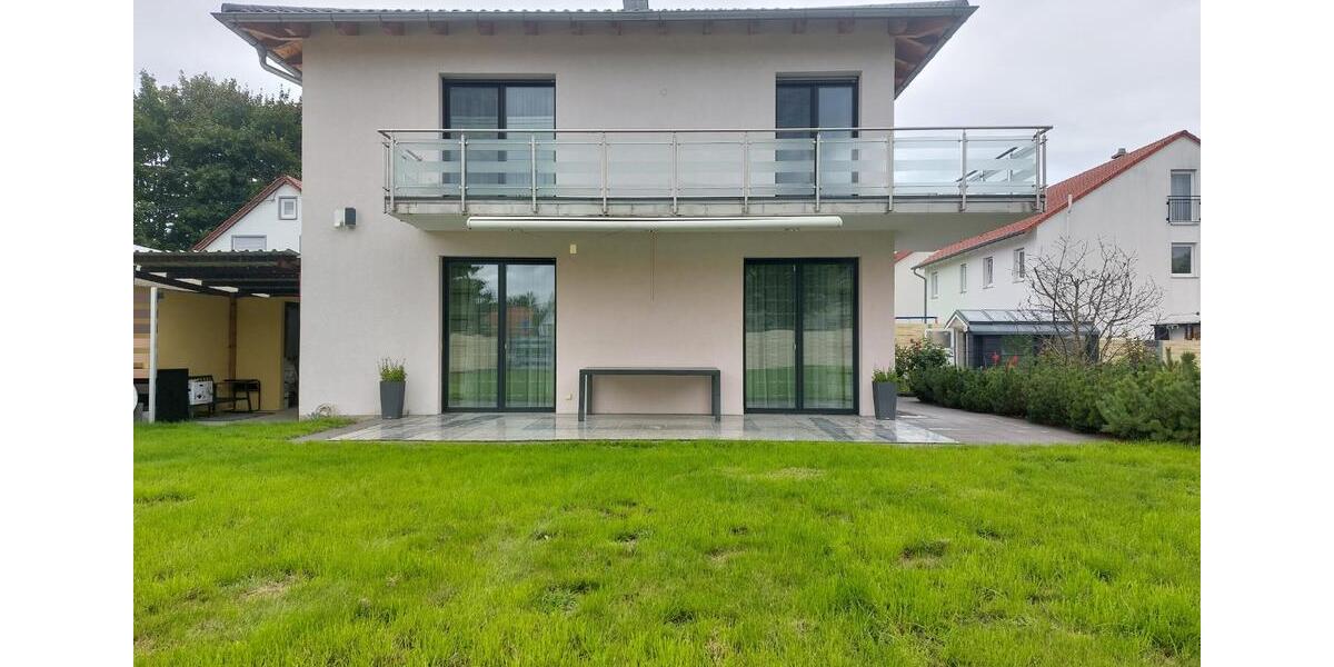 Modernes Einfamilienhaus mit Doppelgarage in Augsburg 4 zimmer