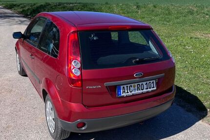 Ford Fiesta 120.839 km 2.250 &euro; Aichach 86551