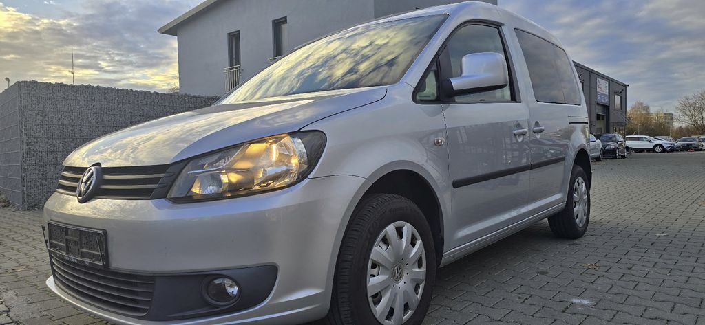 VW Caddy 197.000 km 5.490 € Augsburg 86167