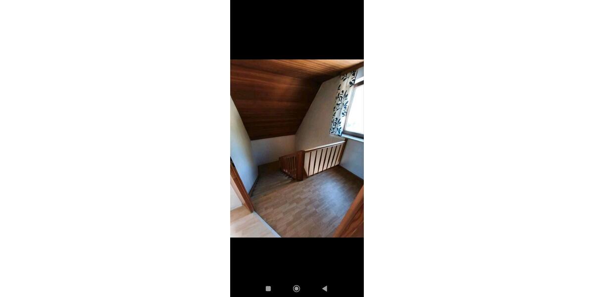 Dachgeschoßwohnung Adelsried - 3 Zimmer, 73 m&sup2;, 830&euro; | Angebot:26303038