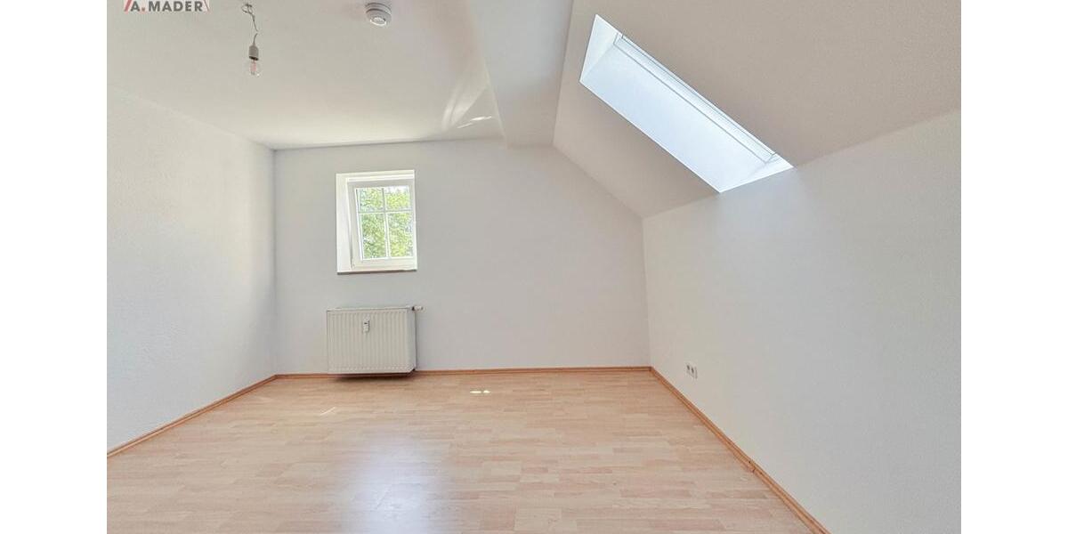 Freundliche Wohnung mit einem Schlafzimmer, sowie Büro 3 zimmer