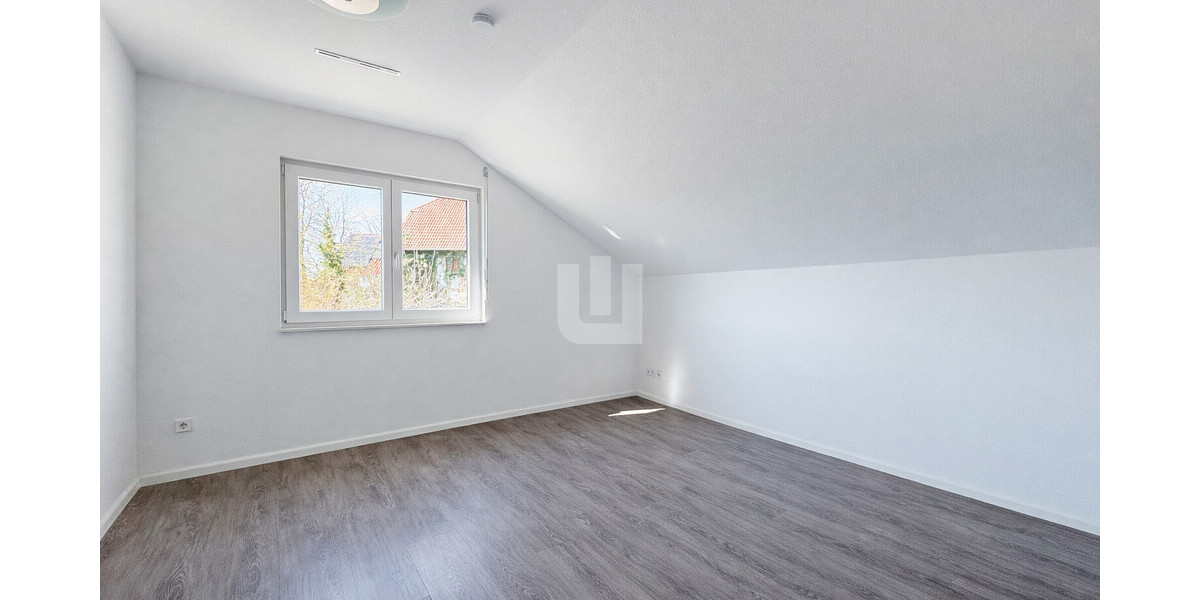 Für den Käufer provisionsfrei! Modernes Einfamilienhaus auf großem Grundstück in ländlicher Idylle - Einfamilienhaus Oberschweinbach | Angebot:26447290