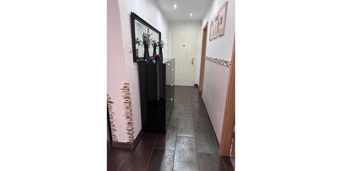 Etagenwohnung Augsburg Lechhausen - 3 Zimmer, 66 m&sup2;, 290.000&euro; | Angebot:22895418