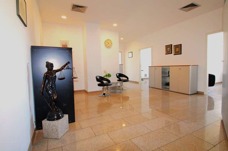 Wohnung zum Kaufen in Augsburg 1.066.000 € 163.94 m²