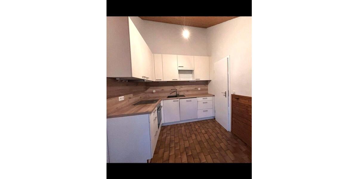 Dachgeschoßwohnung Augsburg Innenstadt - 2 Zimmer, 80 m&sup2;, 1.185&euro; | Angebot:25207636