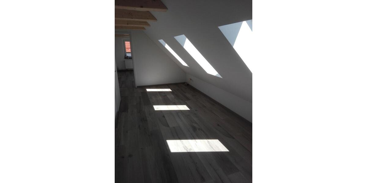 Mehrfamilienhaus, Wohnhaus Augsburg Oberhausen - 11 Zimmer, 186 m&sup2;, 740.000&euro; | Angebot:27081385