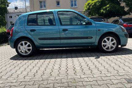 Renault Clio 140.000 km 1.390 &euro; Augsburg 86154