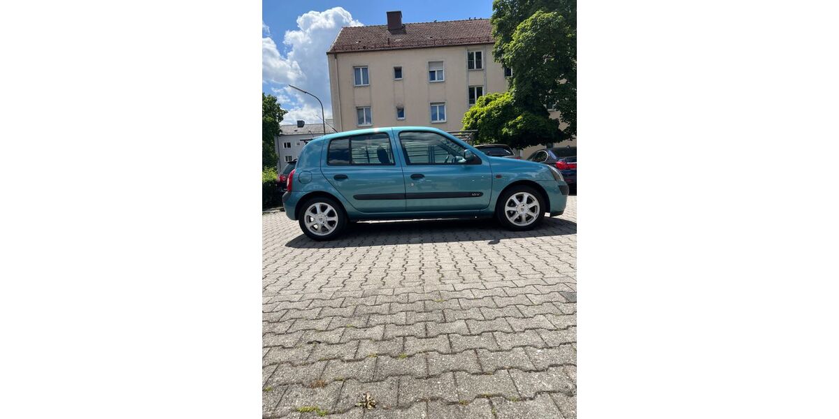 Renault Clio 140.000 km 1.390 &euro; Augsburg 86154
