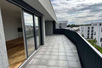Wohnung Augsburg Kriegshaber - 4 Zimmer, 122 m&sup2;, 1.864&euro; | Angebot:26929750