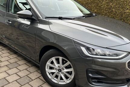 Ford Focus 74.000 km 15.990 &euro; Dinkelscherben 86424