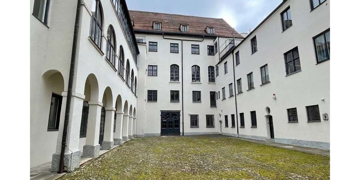 Etagenwohnung Augsburg - 4 Zimmer, 139 m&sup2;, 1.450&euro; | Angebot:26736963