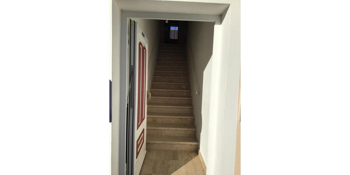 Etagenwohnung Schiltberg - 4 Zimmer, 130 m&sup2;, 1.380&euro; | Angebot:26196409