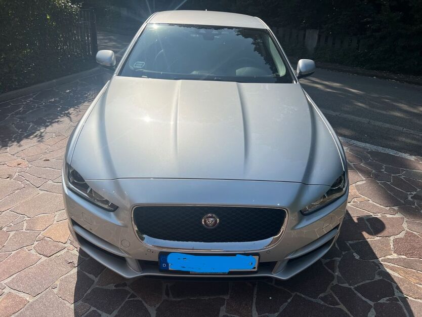 Jaguar XE 42.000 km 22.000 € Wertingen 86637