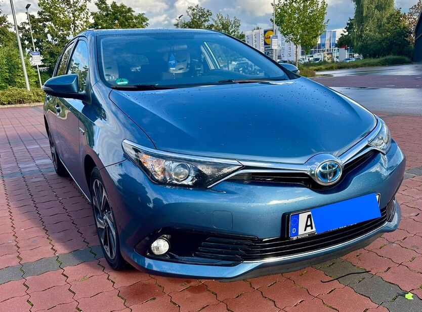 Toyota Auris 110.500 km 13.100 € Augsburg 86167