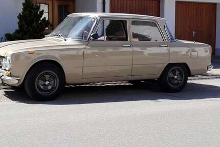 Alfa Romeo Giulia 99.999 km 32.500 € Augsburg 86165