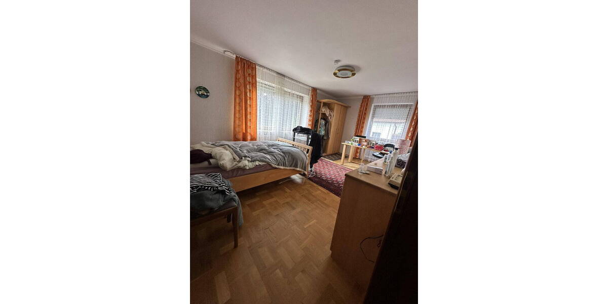 Einfamilienhaus Augsburg Lechhausen - 7 Zimmer, 220 m&sup2;, 890.000&euro; | Angebot:26522237