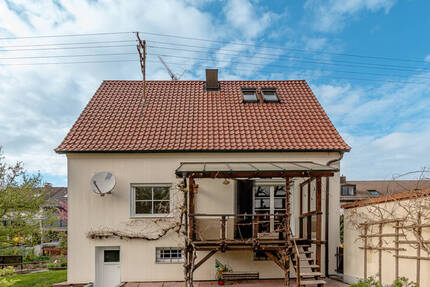 Haus Augsburg / Lechhausen Lechhausen - 4 Zimmer, 106 m&sup2;, 575.000&euro; | Angebot:26433522
