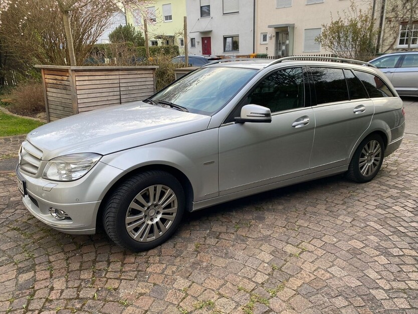 Mercedes-Benz C220 238.900 km 6.400 € Augsburg 86150